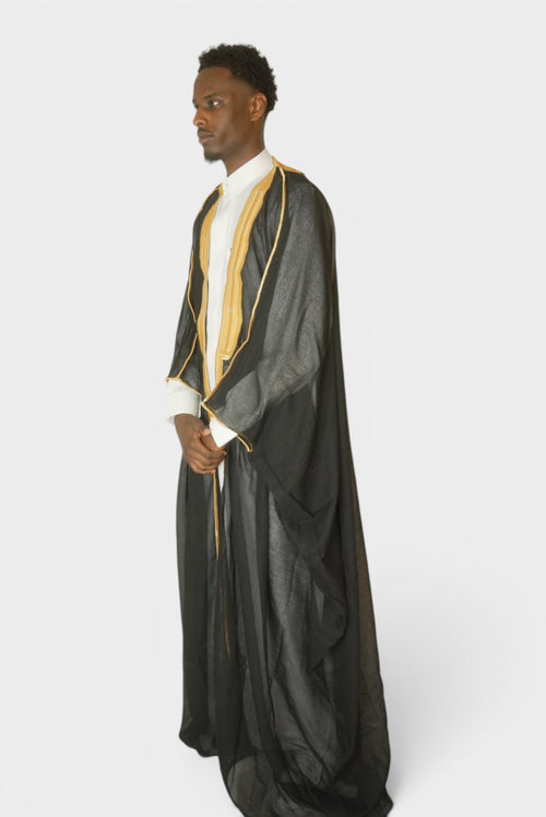 Bisht Svart